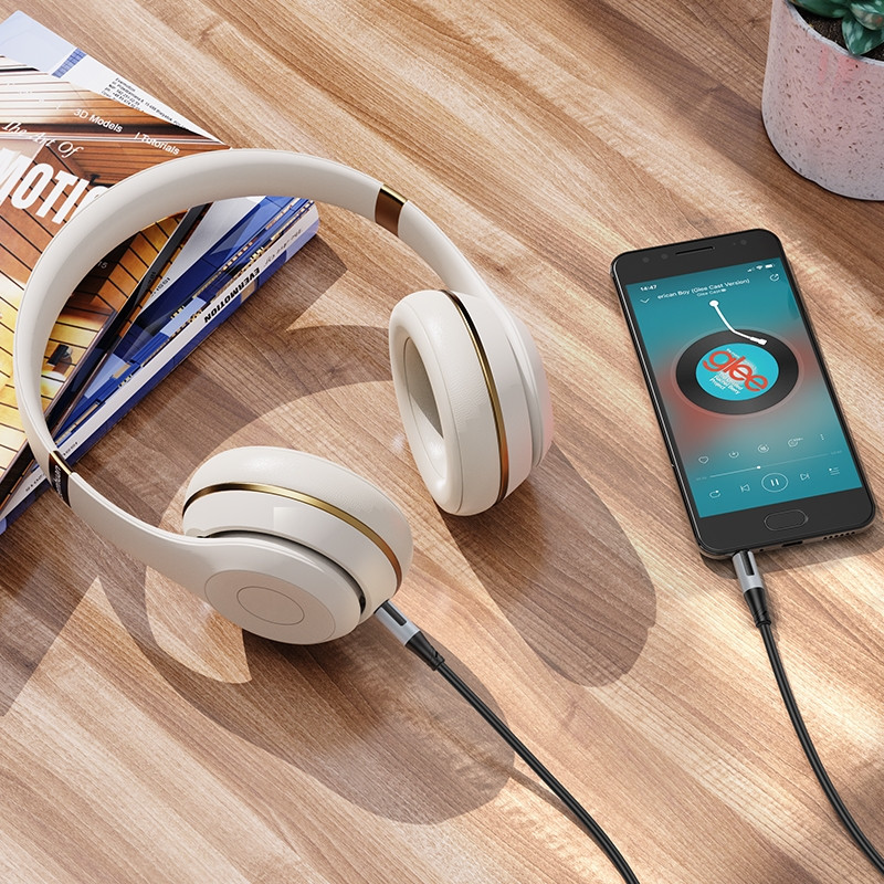 Аудіокабель BOROFONE BL19 Creator AUX audio cable Black (6941991108310)